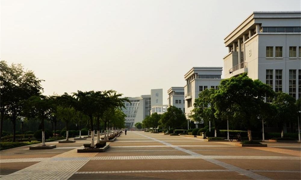 校園