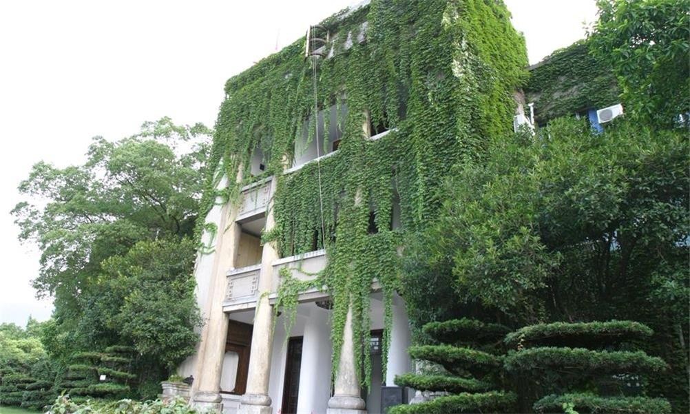 學校美景