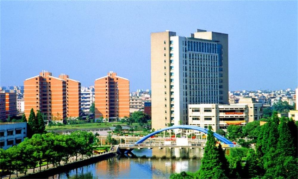 校園全景