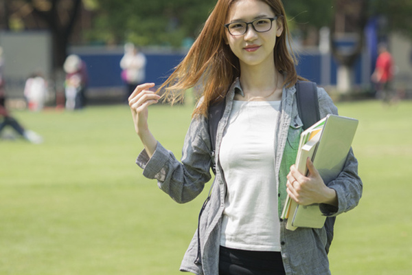 大連海事大學(xué)在職研究生就業(yè)前景好嗎，對(duì)找工作有幫助嗎？.jpg