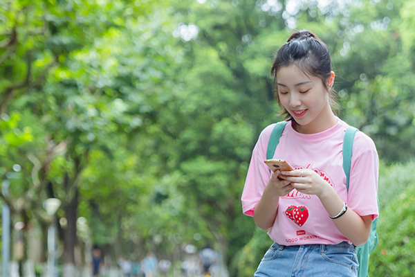 中南財經政法大學在職研究生收費項目.jpg 中南財經政法大學在職研究生收費項目.jpg