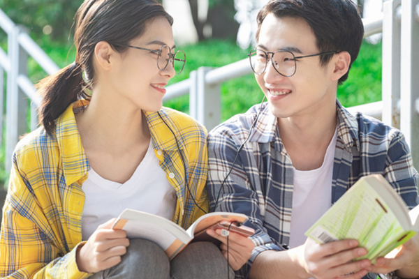 讀江蘇大學在職研究生有什么好處和優(yōu)勢，找工作的時候公司承認嗎？.jpg