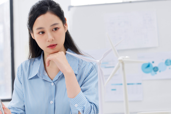 澳洲斯威本科技大學在職研究生可以考哪些專業，學費多少錢？.jpg