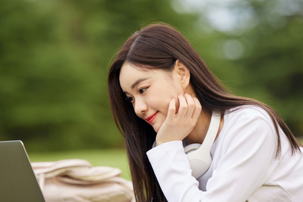 讀中央財經大學在職研究生需要畢業論文嗎，畢業的學歷認可度怎么樣？.jpg