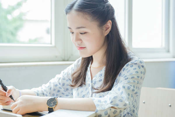 遼寧科技大學在職研究生的畢業證書含金量高嗎，用處大嗎？.jpg