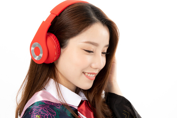 對外經(jīng)濟(jì)貿(mào)易大學(xué)在職研究生的畢業(yè)證書含金量高嗎,用處大嗎?.jpg 對外經(jīng)濟(jì)貿(mào)易大學(xué)在職研究生的畢業(yè)證書含金量高嗎,用處大嗎?.jpg