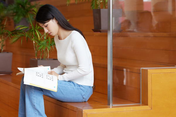 報(bào)考山東財(cái)經(jīng)大學(xué)在職研究生需要考英語嗎，難度大不大？.jpg