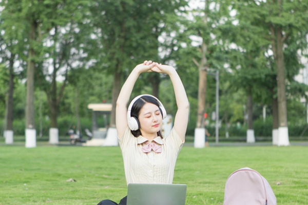 在職人員如何考美國索菲亞大學(xué)在職研究生,網(wǎng)上報(bào)名入口在哪里?.jpg 在職人員如何考美國索菲亞大學(xué)在職研究生,網(wǎng)上報(bào)名入口在哪里?.jpg