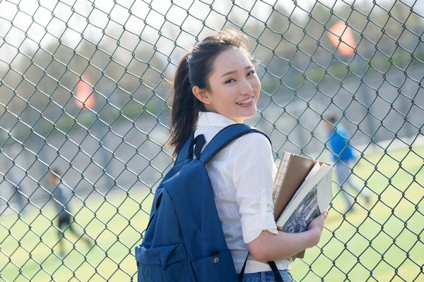 上波蘭熱舒夫信息技術與管理大學在職研究生是不是沒什么用處，有沒必要報考呢？jpg