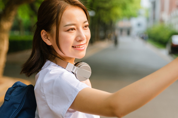 報(bào)考澳洲斯威本科技大學(xué)在職研究生需要考英語(yǔ)嗎,難度大不大?.jpg 報(bào)考澳洲斯威本科技大學(xué)在職研究生需要考英語(yǔ)嗎,難度大不大?.jpg