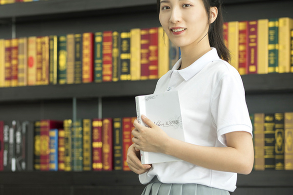 讀個波蘭熱舒夫信息技術與管理大學在職研究生有什么意義嗎，畢業后能干啥？.jpg
