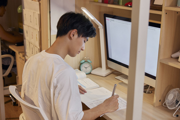 讀北京電影學院在職研究生會后悔嗎,有什么意義呢?.jpg 讀北京電影學院在職研究生會后悔嗎,有什么意義呢?.jpg